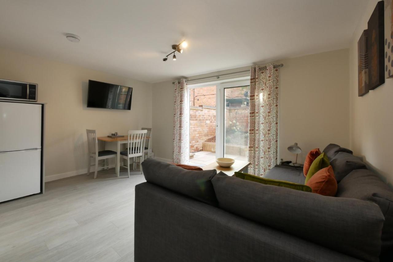 Appartamento Crewe Short Lets 8 Victoria Court, Crewe Esterno foto